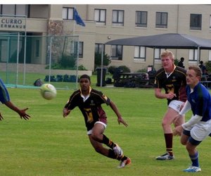 Academia vee sportveld met Curro